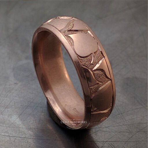 Stippling the background to distinguish from foreground tea leaves to be engraved in the custom made ring Stippling the background to distinguish from foreground tea leaves to be engraved in the custom made ring